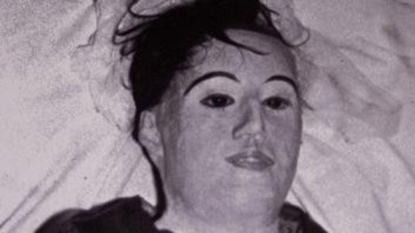 صورة للجثة المحنطة لماريا إيلينا ميلغرو والتي عثرت عليها الشرطة الأميركية في شقة الطبيب كارل