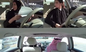 بالفيديو.. نساء في السعودية يتعلمن قيادة السيارات.. والمعلم مفاجأةٌ‎ لم يتوقعنها