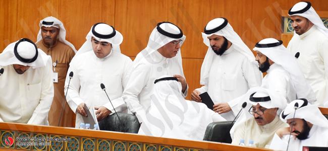 أزمة بمجلس الأمة الكويتي بسبب 10 الآلف وظيفة يريد المقاولين وشركات القطاع الخاص فيها وافدين