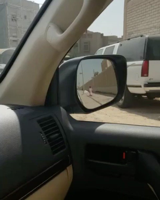بالفيديو..مواطن يوجه رسالة لأولياء الأمور الوافدين والمواطنين بالكويت